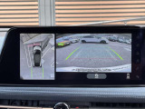 アラウンドビューモニターは車庫入れの強い味方となってくれます。上から車を見下ろすように視ることで、駐車場枠内にビシッと真っ直ぐ停めれます!☆一度使ったらわかって頂けます☆