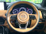 【純正革巻きステアリング】上質な革を使用することで、手にしっかり馴染みとても運転しやすいハンドルです♪