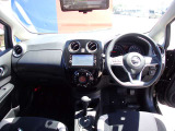 周りが見やすく運転しやすいお車です♪