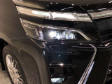 ★LEDヘッドライト★LEDは明るく遠くまで照らす光量で夜間走行の視認性を高めます。長寿命で省電力!見た目もスタイリッシュです。