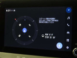 メーカー装着のディスプレイオーディオを装備しております。