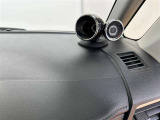 ●まるで、移動するリビング● 加速し始めた時も高速の時も、室内はいつも静か。左右の揺れが少ない安定感のあるボディだから、気持ちもいつも穏やかに(*^^*)