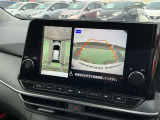 アラウンドビューモニターは車庫入れの強い味方となってくれます。上から車を見下ろすように視ることで、駐車場枠内にビシッと真っ直ぐ停めれます!☆一度使ったらわかって頂けます☆
