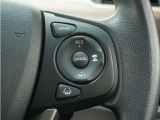 ◆アダプティブクルーズコントロール◆予め設定した車速内でクルマが自動的に加減速。前走車との適切な車間距離を維持しながら追従走行します。【LKAS】車線維持支援システムでステアリング操作を支援。