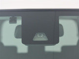 サポカーは、高齢運転者を含めたすべてのドライバーによる交通事故の発生防止・被害軽減対策の一環として、国が推奨する新しい自動車安全コンセプトです。詳しくは販売店スタッフまでおたずねください。