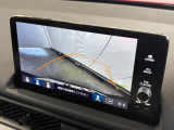 バックギアに入れるだけで自動でリヤカメラに切り替わります!車庫入れやバックが苦手な方にオススメ!