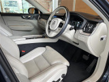 XC60  D4 AWD インスクリプション 4WD 本革シート