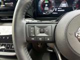 ハンドル左側のスイッチでオーディオの操作が可能なので、運転中でも楽に調整できます(^^♪