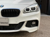 また、BMW正規認定中古車は、エマージェンシーサービスが自動付帯。24時間365日、皆様のカーライフをサポート致します。確かな安心のうえで、「駆けぬける歓び」をご堪能ください。