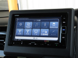 ナビゲーションはギャザズメモリーナビ(VXM-224VFi)を装着しております。AM、FM、CD、DVD再生、Bluetooth、音楽録音再生、フルセグTVがご使用いただけます。