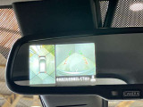 【アラウンドビューモニター】車を上から見下ろしているかのような映像で周囲の状況がひと目で確認、狭い駐車場に駐車するときも安心です♪♪障害物などがあると警告音がなりますので安心して駐車が出来ます★