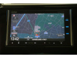 プレミアムインターナビ(VXM-155VFi)&バックカメラが装備されているので、普段の使い勝手もロングドライブも快適です。