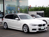 BMW在庫保有台数常時100台以上!ご来店の際はBMW本店(厚木市下荻野140-1)にご来店ください!弊社自慢の全天候型ショールーム!BMW在庫保有台数常時100台以上ございます!
