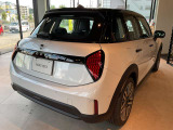 かわいいテールのデザインはほかの車にはない魅力があります。ひと目で&ldquo;MINI&rdquo;とわかるデザインはアナタを虜にしてしまうかもしれません
