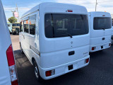 ☆お車についた傷やヘコミ、事故の修理もハヤシにお任せください。自社鈑金工場で修理ができますの安心です☆