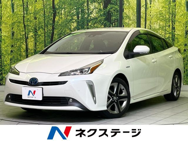 トヨタ プリウス 