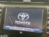 【メーカー純正ナビ】インテリアに溶け込むスタイリッシュな「専用設計」メーカーナビを装備♪視認性や操作性など基本性能にも優れ、より上質なカーライフをお楽しみいただけます。
