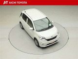 禁煙車、SDナビ、Bluetooth、CD&DVD、SDオーディオ、地デジフルセグTV、ドラレコ(ナビ連動 フロントのみ)、LEDヘッドランプ、スマートキー