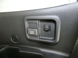 災害時にも安心。家庭用電化製品が使用できるAC100V、1500Wのコンセント付きです。