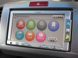 ナビゲーションはギャザズメモリーナビ(VXM-108CS)を装着しております。AM、FM、CD、ワンセグTVがご使用いただけます。初めて訪れた場所でも安心ですね!