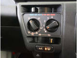 車内を適温に保ってくれる心強い装備☆調整必要ないので便利です!