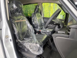 運転席シート廻りは使用感も少なく、良好な状態となっています。丁寧に使われていたことがよくわかりますね。