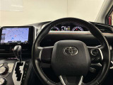 先進性と高級感あふれるコックピットを演出。誰がハンドルを握っても運転しやすい、開放的な視界が魅力です☆