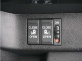 ◆両側電動スライドドア◆狭い駐車場でも乗り降りが楽々♪お子様が隣の車にドアを当ててしまう心配もございません!小さなお子様連れの方もこれで安心。