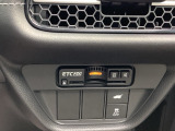 ETC2.0が標準装備です。高速道路の渋滞情報や静止画像提供などをナビとリンクして画面でお知らせします。また、高速道路の一時退出対象インターでは料金据え置きで一時退出もできます