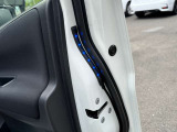 セーフティイルミネーション☆ドアの開閉に連動して点灯☆乗降時など後方にくるバイクや車の注意喚起に役立ちます!!