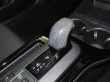 軽い力でシフトチェンジができる「エレクトロシフトマチック」を装備しております。