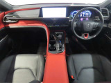 クラウンスポーツ 2.5 RS E-Four 4WD 