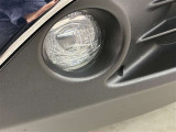 フォグランプ付きで、霧の時にヘッドライトだけでは見えにくい路肩やセンターラインの視認性が向上し安心です