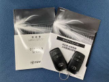 【ステアリングスイッチ付ハンドル】ナビゲーションに視線を移さず、ハンドルから手を離さず、運転に集中したまま手元でオーディオ操作できます♪