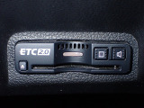 デザインスッキリのビルトイン『ETC』!高速道路の特典はもちろん、キャッシュレスなので料金所では徐行するだけで通過可能です!