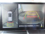 車両を上から見たような映像をディスプレイオーディオ画面に表示するパノラミックビューモニター