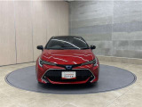 お車購入のポイントとなるフロントマスクです!シャープな目つきが印象的なデザインのヘッドランプです。