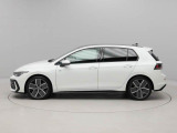 Volkswagen専門のメカによってオイル交換、オイルフィルター交換、ワイパーブレード交換など整備してからのお渡しになります。
