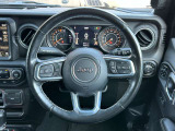PC・スマホから、車両状態を細かく確認できます。ページ内『車両品質評価情報 / 修復歴・キズの確認はこちら』より、車両品質評価書をご確認ください。検査専門機関AISによる、厳正かつ公正な検査が実施済となります