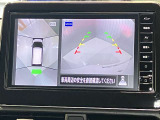 【アラウンドビューモニター】車を上から見下ろしているかのような映像で周囲の状況がひと目で確認、狭い駐車場に駐車するときも安心です♪