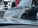 車速やナビのルート誘導などを表示してくれるアクティブ・ドライビング・ディスプレイ。視線や焦点調節が少なく済み、気持ちよく安全に運転を楽しめます。