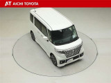 両側パワースライドドア付きだから、狭い駐車スペースなどでの乗り降りラクラク♪小さなお子さまのいるご家庭には嬉しい装備です。