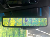 【デジタルインナーミラー】後席の大きな荷物や同乗者で後方が確認しづらい時でも安心!カメラが撮影した車両後方の映像をルームミラー内に表示。クリアな視界で状況の確認が可能です!