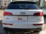 後続車両から長く見られるリヤスタイルも、Audiらしく上品で洗練されたデザインで見る人を惹きつけます。