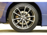 タイヤサイズ 215/45R17