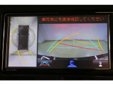 ハンドル操作にあわせてガイドラインが変化するバックカメラ搭載。後退時に後方が見えるのは安心ですね。全方位モニターも搭載しているので、周囲の状況を確認しながら駐車出来ます。慣れない場所でも心強いですよ。