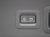 電動バックドアです。