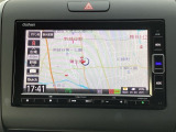 ナビゲーションはギャザズメモリーナビ(VXM-214VFi)が装着されております。AM、FM、CD、DVD再生、USB、音楽録音再生、フルセグTV、Bluetoothがご使用いただけます。