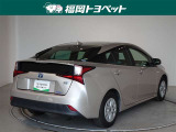 色は精悍なスティールブロンドメタリックです。