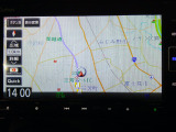 ナビゲーションを装備。多彩な機能で快適ドライブをアシスト。オーディオ機能も充実していますね。